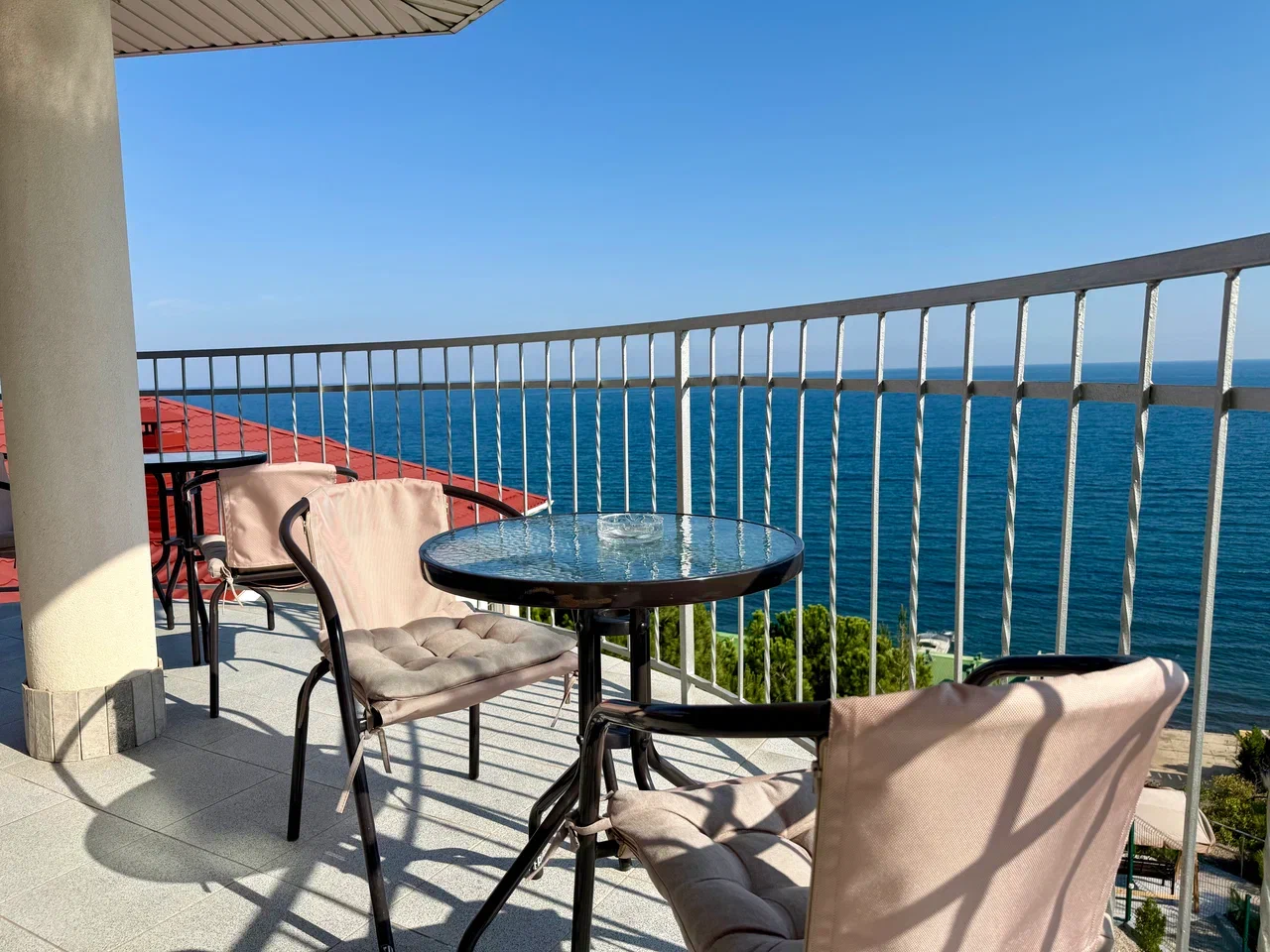 Номер 403 - детали интерьера